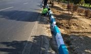 ‍ رنگ‌آمیزی ۱۰ هزار متر از جداول بزرگراه شهید کاظمی در منطقه ۱۹


