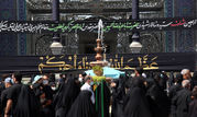 حرم فاطمی دریای زائران جامانده از قافله عشق حسین(ع)

