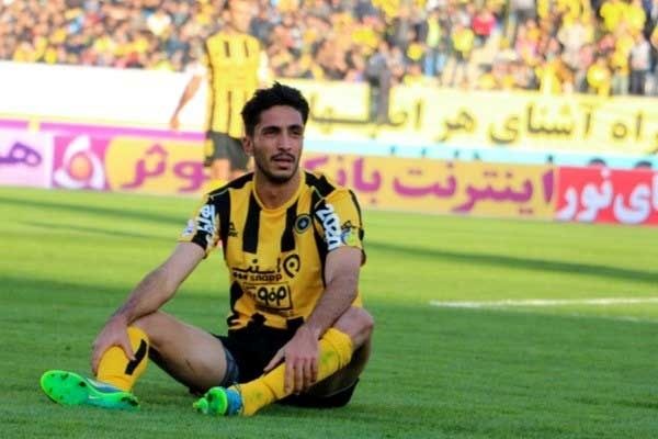 بازیکن جنجالی سپاهان در لیست خرید استقلال
