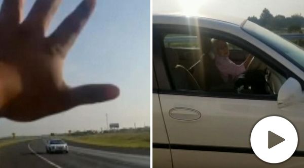بی خبری فرد سالخورده از رانندگی در جهت خلاف اتوبان! + عکس