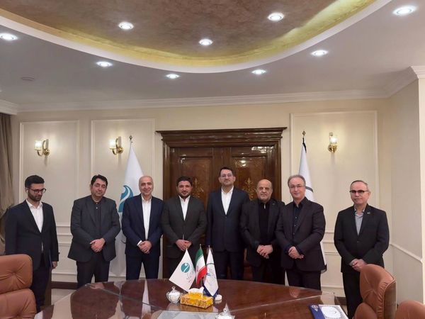 «پتروکارت» محور تفاهمنامه همکاری هلدینگ خلیج فارس و سازمان منطقه آزاد کیش