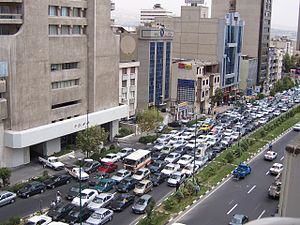 اصلاح تقاطع دور برگردان بلوار میرداماد در منطقه 3

