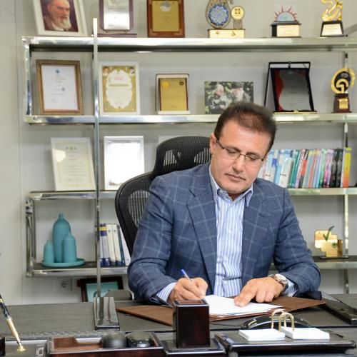 پیام مدیرعامل بیمه سینا به مناسبت سالروز شهادت سردار قاسم سلیمانی