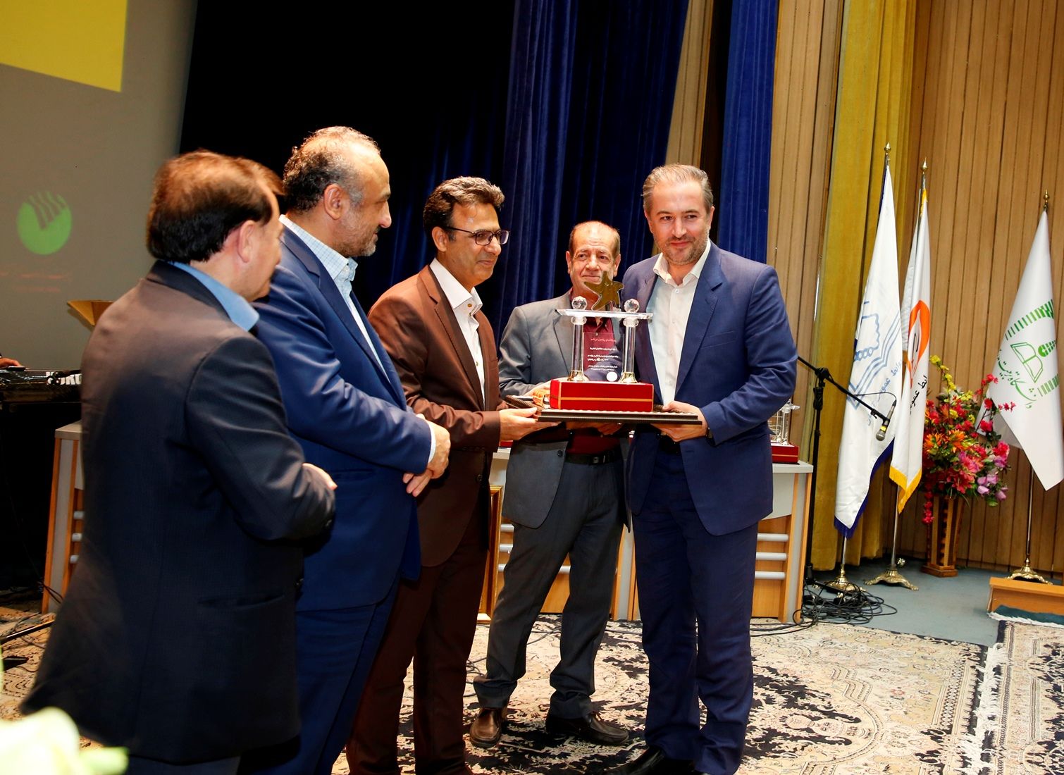 همراه اول نشان «روابط عمومی پاسخگو» گرفت