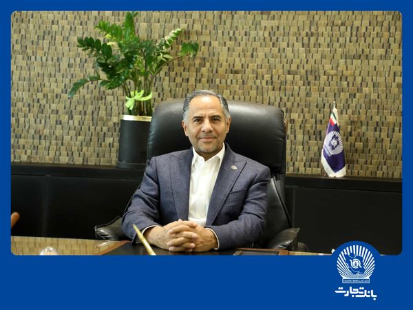 ستاره ای بدرخشید و ماه مجلس شد

