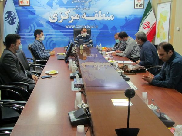 نشست انجمن صنفی کارکنان مخابرات منطقه مرکزی با مدیرمنطقه