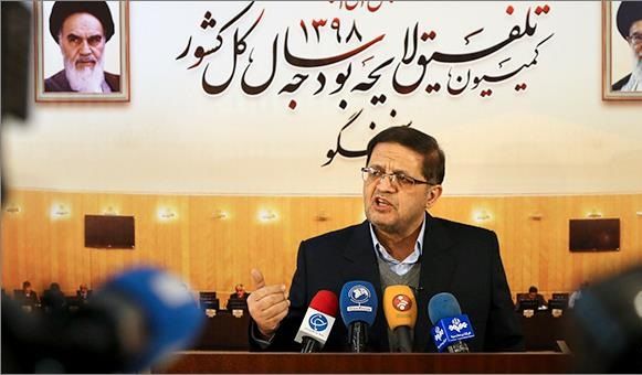 تمامی ایرانیان تحت پوشش بیمه سلامت قرار می‌گیرند